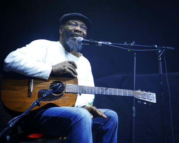 Clinton Fearon - Chorus - La Défense - 20 mars 2012