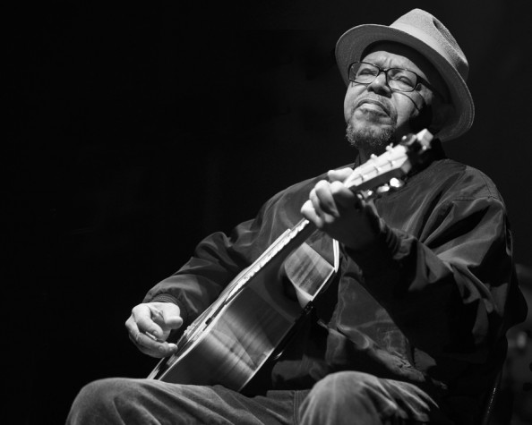 Larry Garner - Jazz sous les Pommiers - Coutances - 12 mai 2015